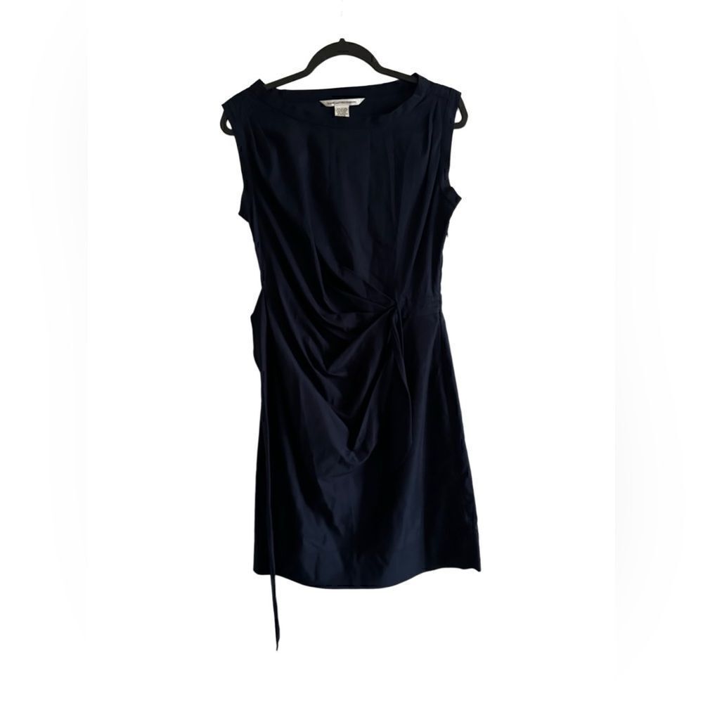 Diane von Furstenberg Bateau Neckline Knee-Length Dress size 4